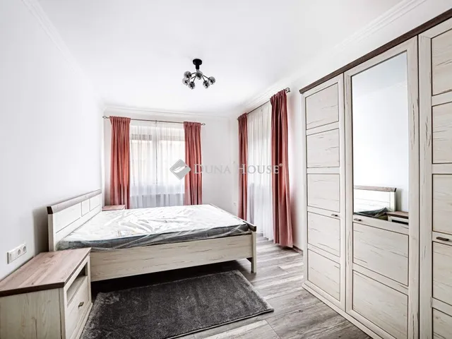 Eladó lakás Budapest XVIII. kerület, Szent László utca 99 nm
