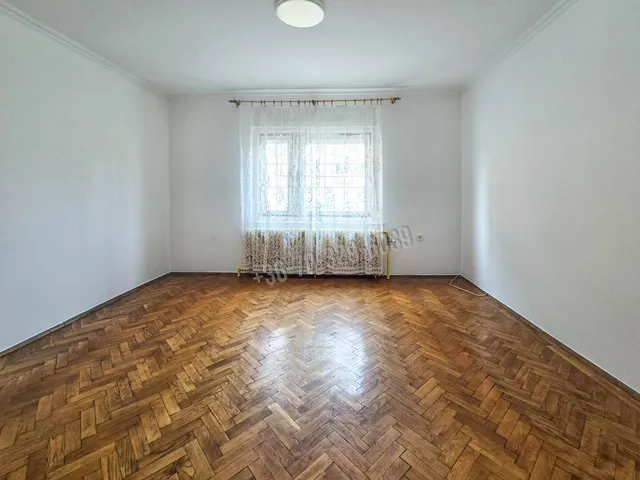 Eladó ház Sopron 380 nm