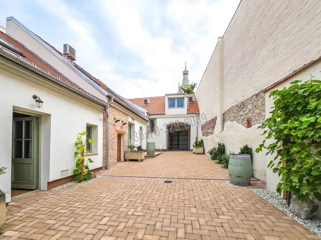 Eladó ház Sopron, Belváros 323 nm