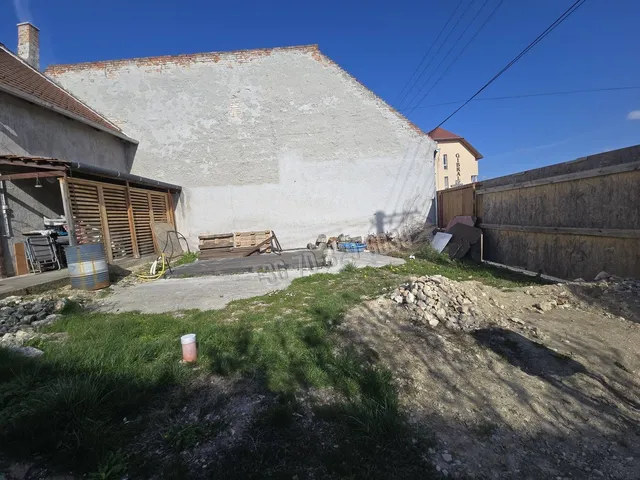 Eladó telek Sopron, Kurucdomb 101 nm