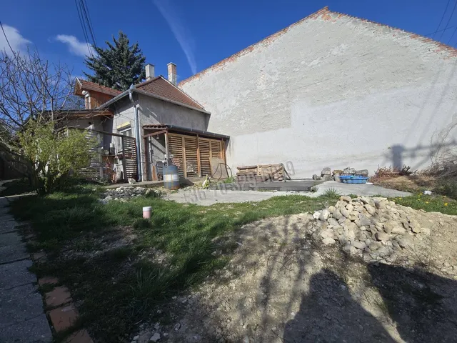 Eladó telek Sopron, Kurucdomb 101 nm