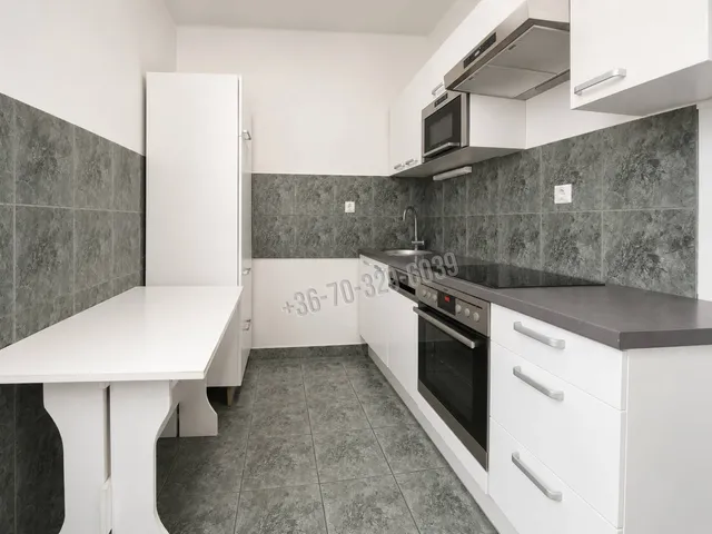 Eladó lakás Kőszeg, Lakótelep 72 nm