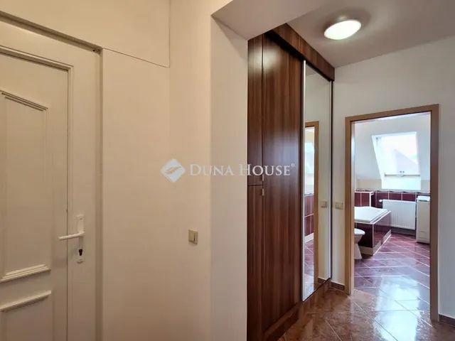 Kiadó lakás Eger, Sugár István utca 31 nm