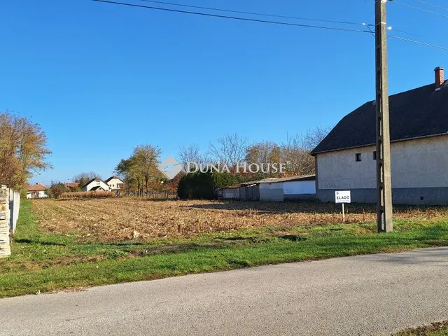 Eladó telek Tenk 2183 nm