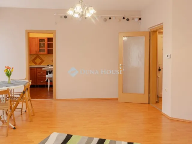 Kiadó lakás Eger, Cifrakapu tér 53 nm