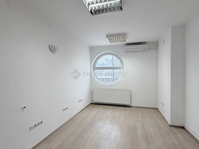 Kiadó kereskedelmi és ipari ingatlan Eger 88 nm