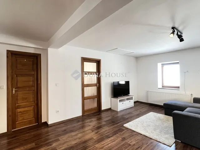 Eladó ház Eger 70 nm