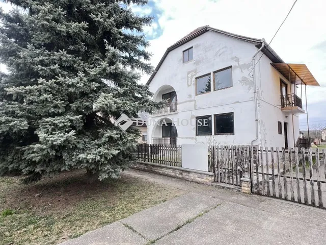 Eladó ház Verpelét, Széchenyi István út 219 nm