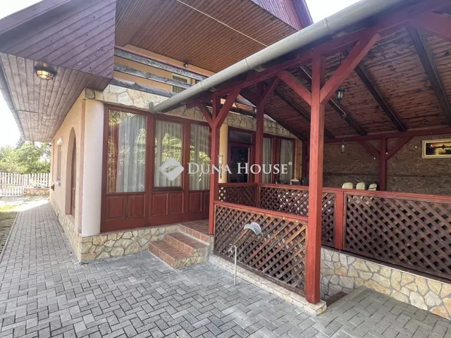 Eladó ház Szihalom 141 nm