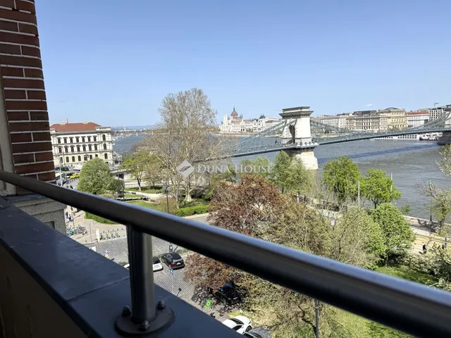 Kiadó lakás Budapest I. kerület 123 nm