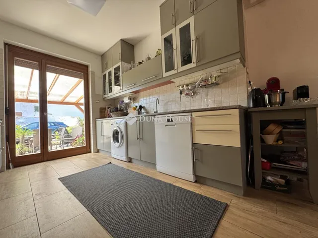 Eladó ház Budapest IV. kerület 182 nm