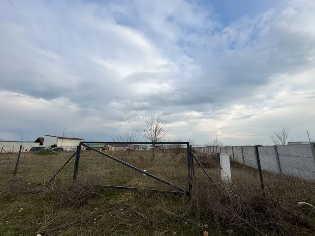 Eladó kereskedelmi és ipari ingatlan Nagytarcsa 1770 nm