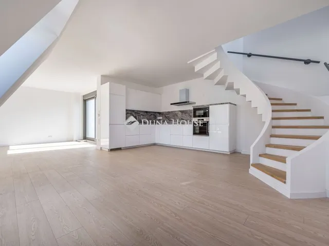 Eladó lakás Budapest VI. kerület 117 nm