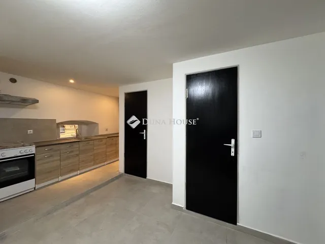 Eladó lakás Budapest VI. kerület 66 nm