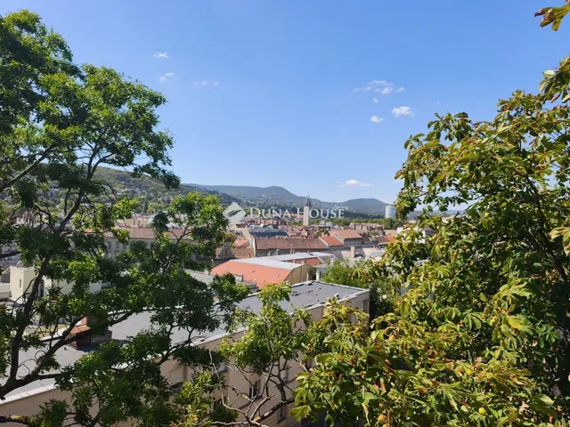 Kiadó lakás Budapest I. kerület 150 nm