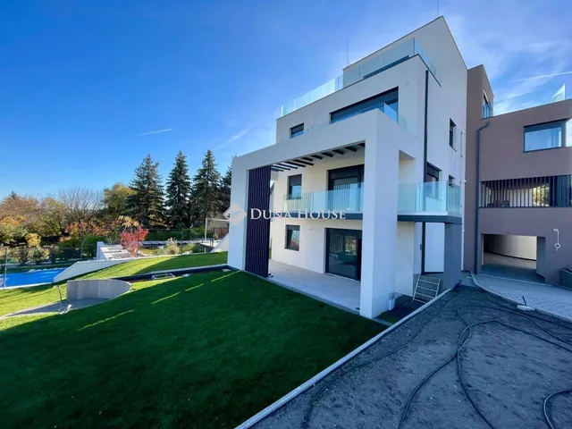 Eladó lakás Budapest XI. kerület, Felsőhatár utca 191 nm