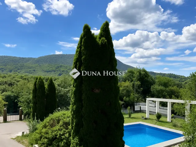 Eladó lakás Budapest III. kerület 118 nm