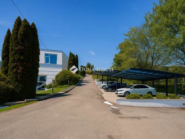 Eladó lakás Budapest III. kerület 139 nm