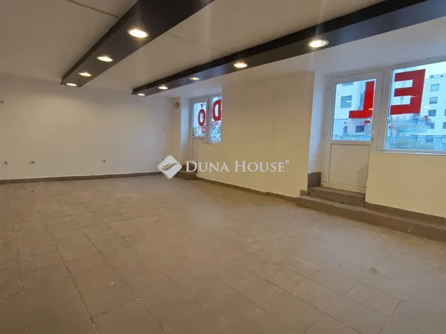 Eladó kereskedelmi és ipari ingatlan Budapest XIII. kerület, Reitter Ferenc utca 58 nm