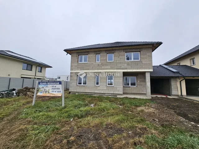 Eladó ház Debrecen, Egyletkert utca 187 nm