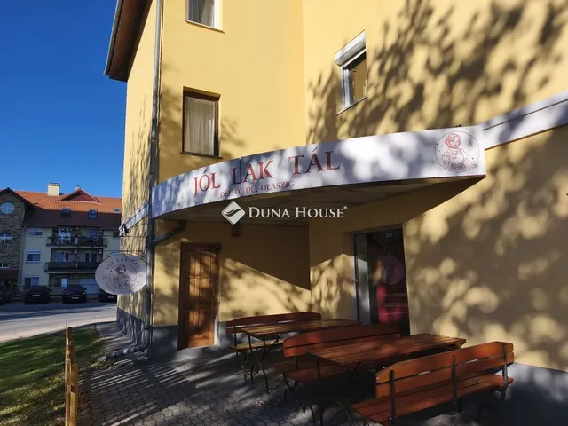 Eladó kereskedelmi és ipari ingatlan Dunakeszi 126 nm