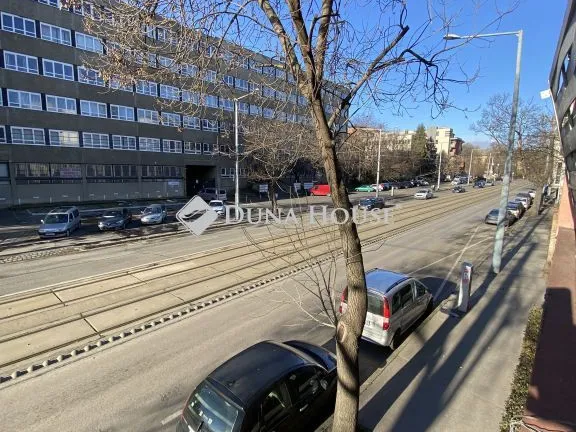 Eladó lakás Budapest III. kerület, Bécsi út 53 nm