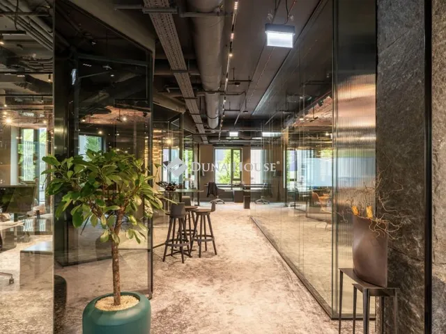 Kiadó kereskedelmi és ipari ingatlan Budapest II. kerület 12 nm