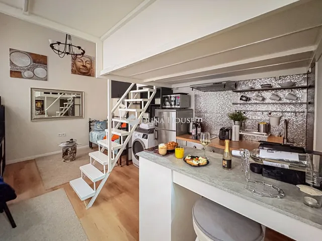 Eladó lakás Budapest VI. kerület 25 nm