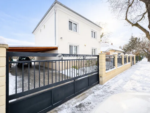 Eladó ház Budapest XVIII. kerület 230 nm