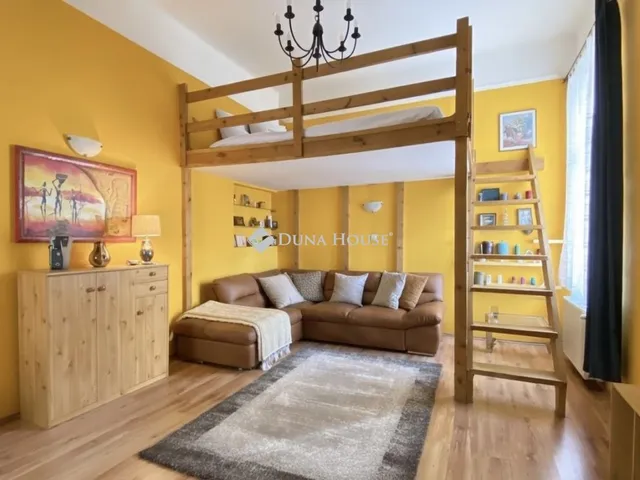 Eladó lakás Budapest VI. kerület 54 nm