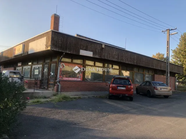 Eladó kereskedelmi és ipari ingatlan Balatonfűzfő 496 nm