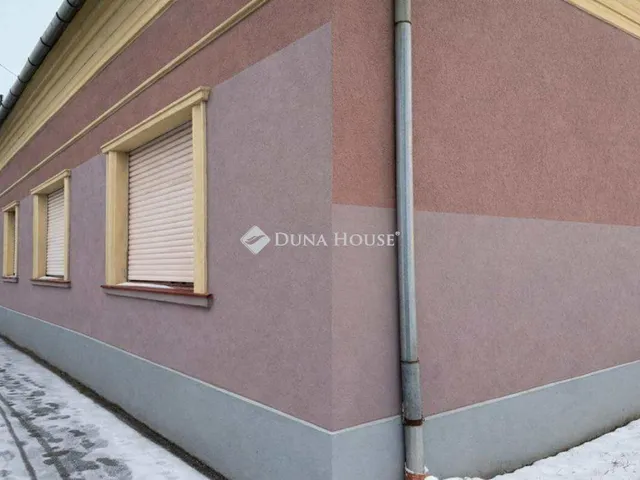 Eladó ház Csány, Táncsics Mihály utca 142 nm