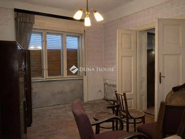 Eladó ház Csány, Táncsics Mihály utca 142 nm