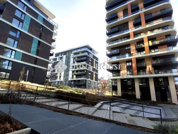 Eladó lakás Budapest III. kerület, Folyamőr utca 30 nm