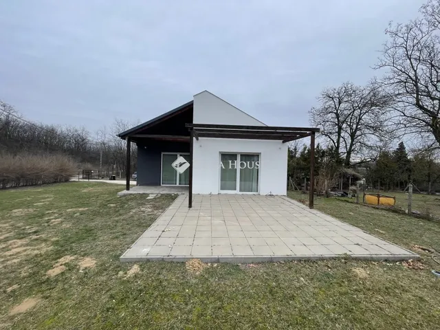 Eladó ház Őrbottyán, Bartók Béla utca 205 nm