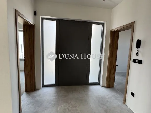 Eladó ház Budapest XVII. kerület 241 nm