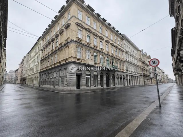 Kiadó kereskedelmi és ipari ingatlan Budapest VI. kerület, Nagymező utca 60 nm