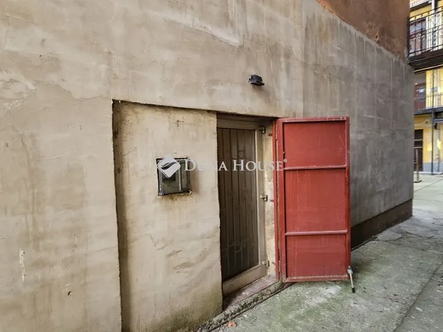 Kiadó kereskedelmi és ipari ingatlan Budapest XIII. kerület, Reitter Ferenc utca 103 nm