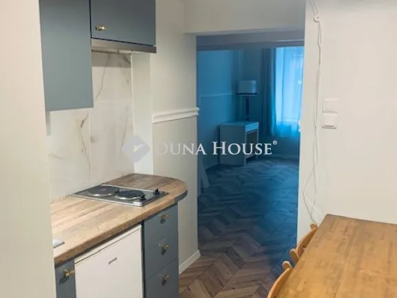 Eladó lakás Budapest XIII. kerület, Visegrádi utca 24 nm