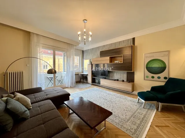 Kiadó lakás Budapest V. kerület, Váci utca 82 nm