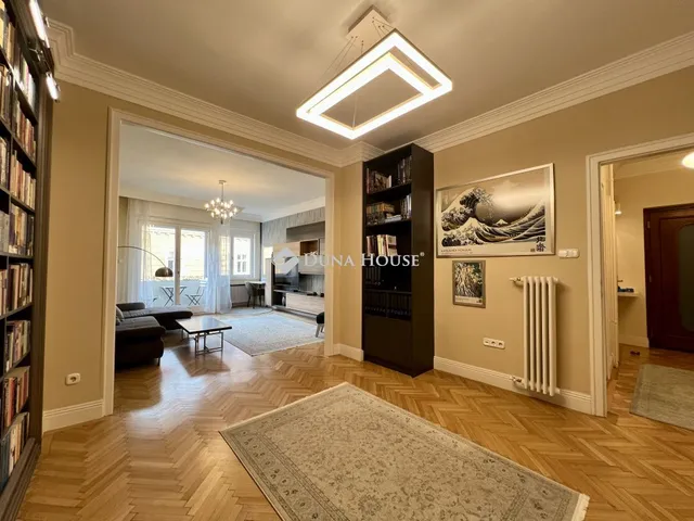 Kiadó lakás Budapest V. kerület, Váci utca 82 nm