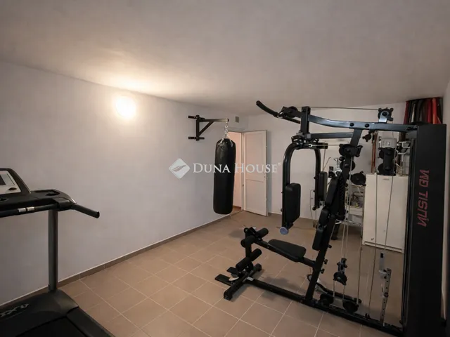 Eladó ház Budapest IV. kerület 244 nm