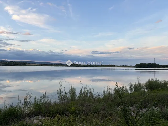 Eladó üdülő és hétvégi ház Fehérvárcsurgó, Nincs utca 134 nm