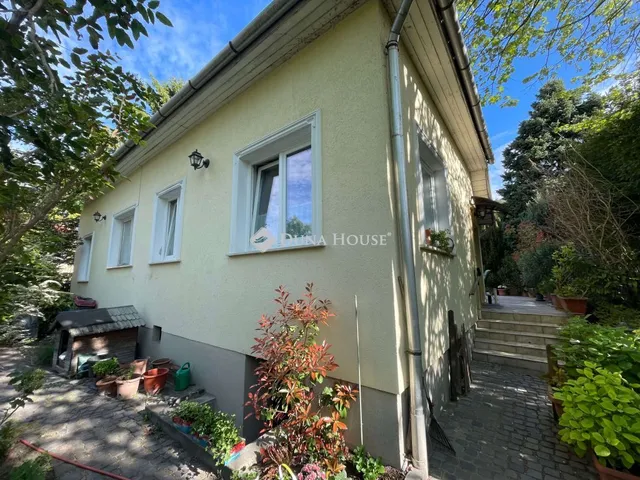 Eladó ház Budapest III. kerület, Ráby Mátyás utca 140 nm