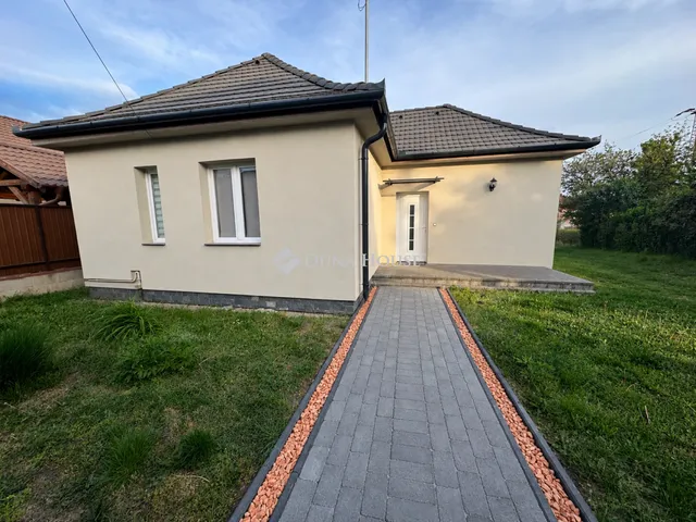 Eladó ház Budapest XVII. kerület 82 nm