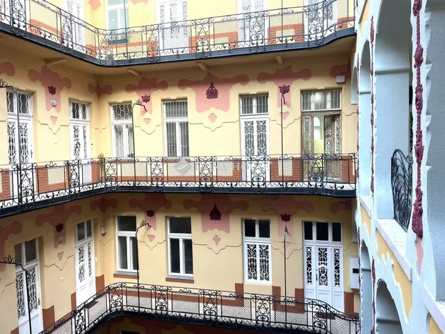 Eladó lakás Budapest XIV. kerület, Thököly út 98 nm