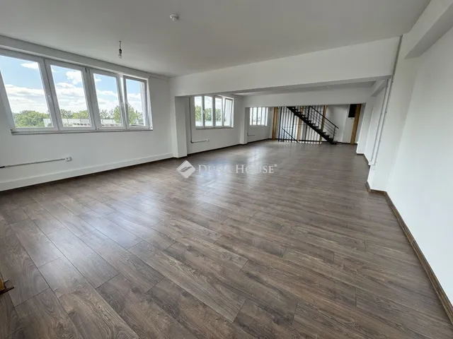 Kiadó kereskedelmi és ipari ingatlan Budapest XVII. kerület 87 nm