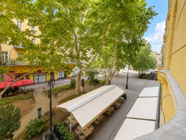 Kiadó lakás Budapest VI. kerület, Liszt Ferenc tér 82 nm