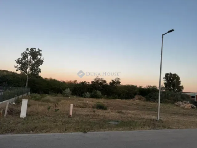 Eladó telek Dunaharaszti 875 nm