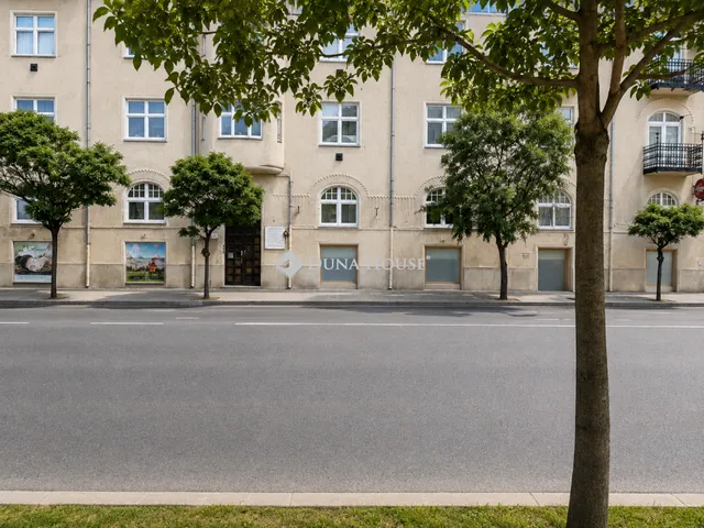 Eladó kereskedelmi és ipari ingatlan Budapest XIII. kerület 165 nm